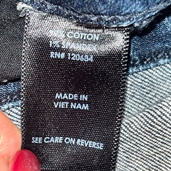 Blackheart Dark Blue Denim Bib Overall Shorts Rips Star Accent Size 13 Stretchy - Picture 5 of 16